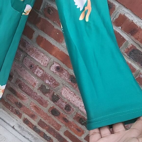 Green floral dress - Picture 7 of 7